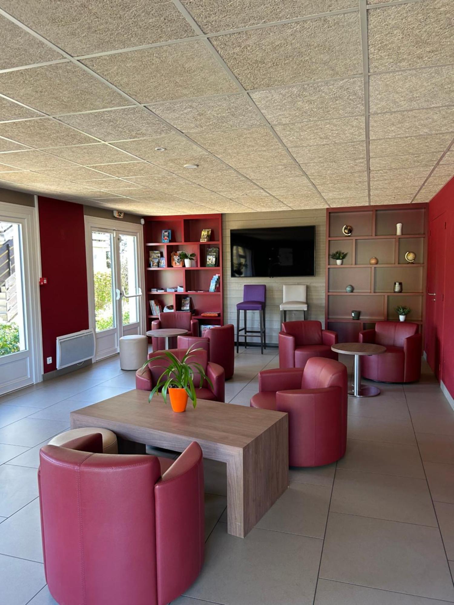 Campanile Sable-Sur-Sarthe Vion Otel Dış mekan fotoğraf