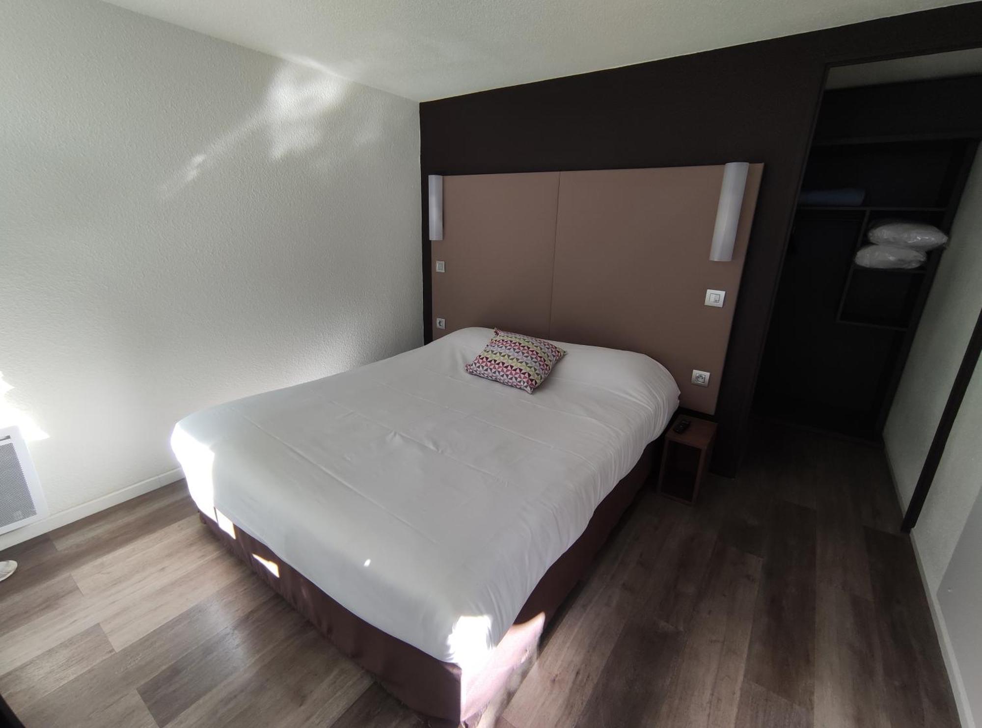 Campanile Sable-Sur-Sarthe Vion Otel Dış mekan fotoğraf