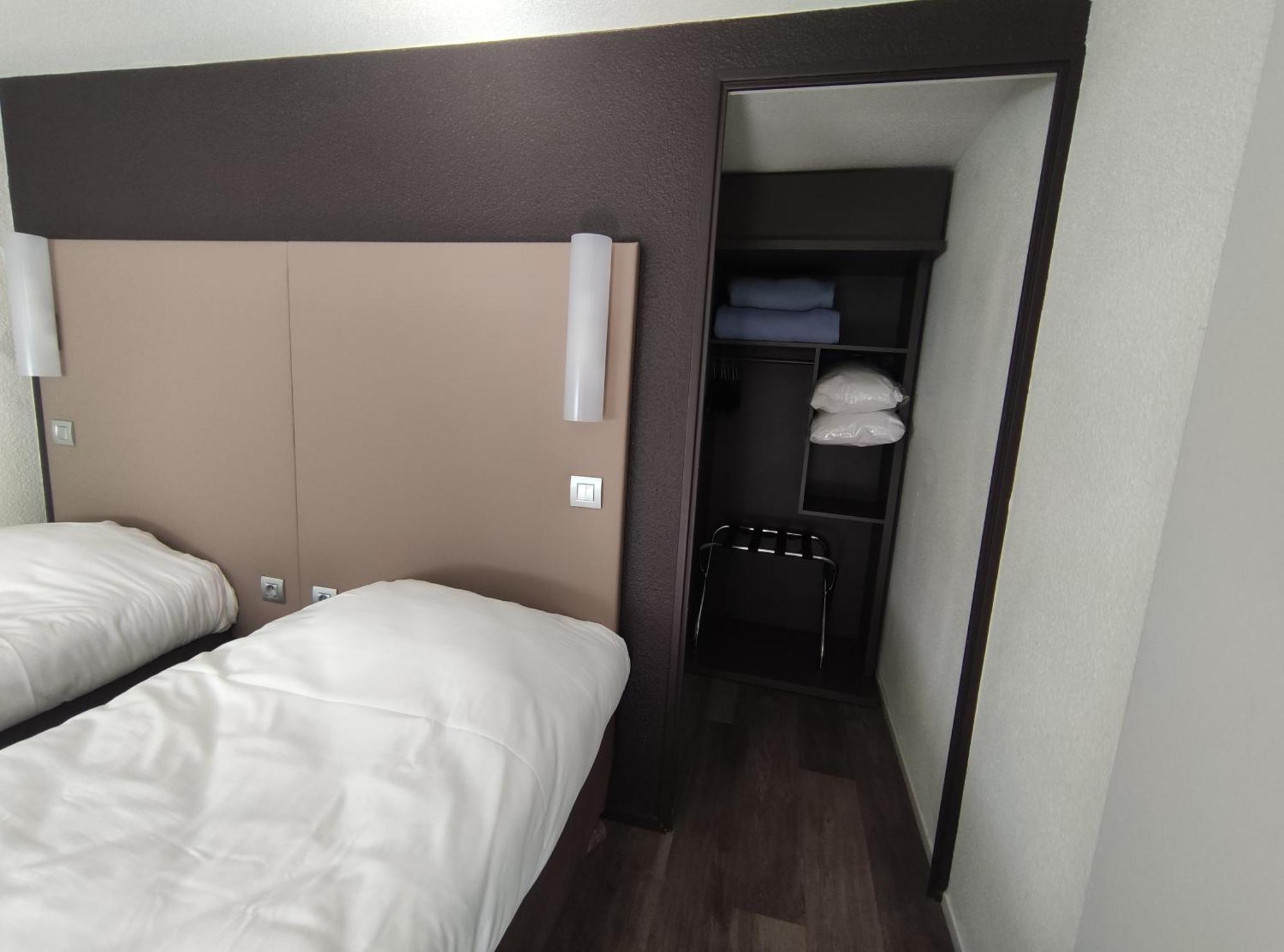 Campanile Sable-Sur-Sarthe Vion Otel Dış mekan fotoğraf